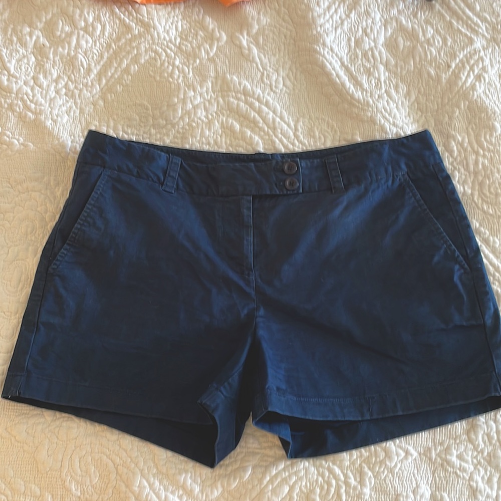 Vineyard vines, size 10 blue cotton shorts